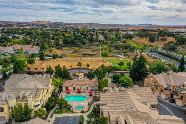 1415 Vessona Cir, Folsom, CA 95630