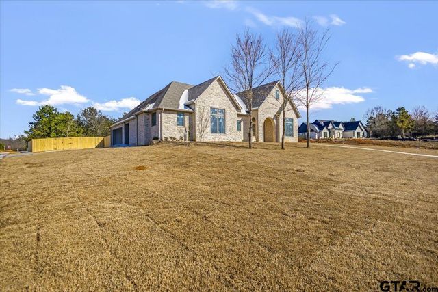 302 Heath Circle, Bullard, TX 75757