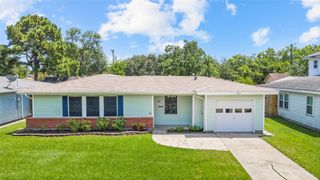 2001 14th Avenue N, Texas City, TX 77590