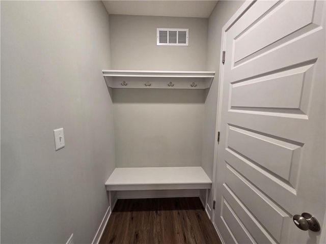 30-32 E 7th Street, Adrian, MO 64720