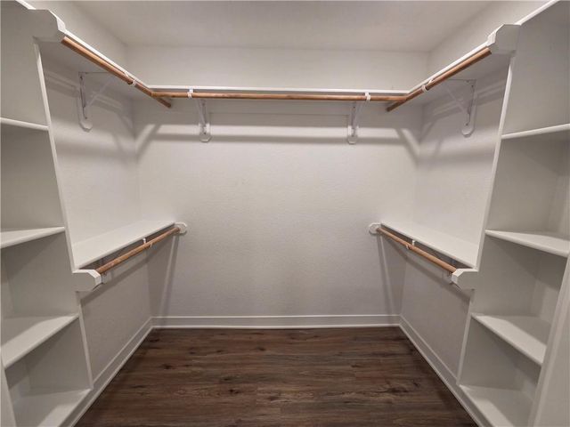 30-32 E 7th Street, Adrian, MO 64720