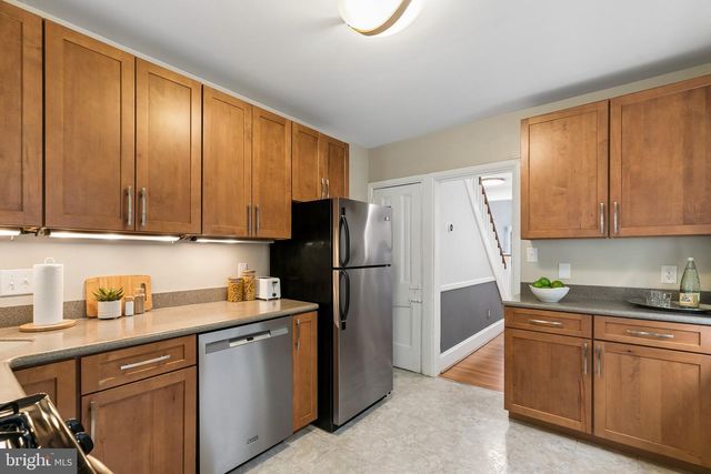 621 S BAMBREY ST, Philadelphia, PA 19146
