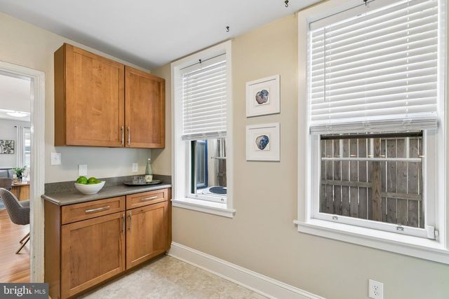621 S BAMBREY ST, Philadelphia, PA 19146