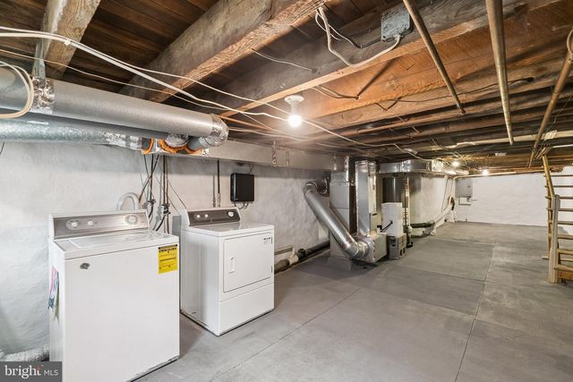 621 S BAMBREY ST, Philadelphia, PA 19146