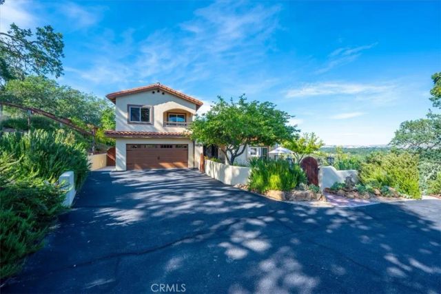 10662 Santa Ana Road, Atascadero, CA 93422