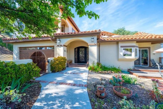 10662 Santa Ana Road, Atascadero, CA 93422