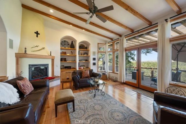 10662 Santa Ana Road, Atascadero, CA 93422