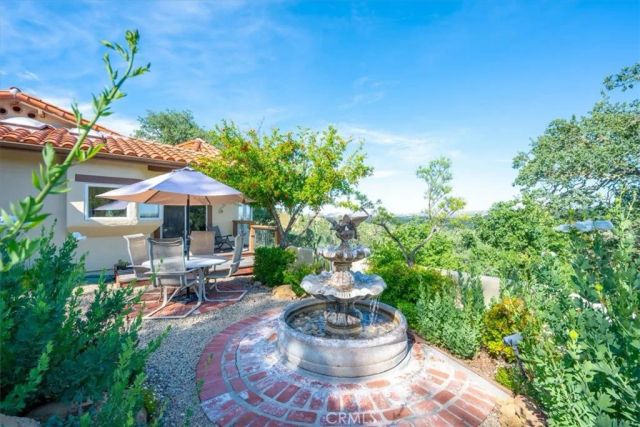 10662 Santa Ana Road, Atascadero, CA 93422