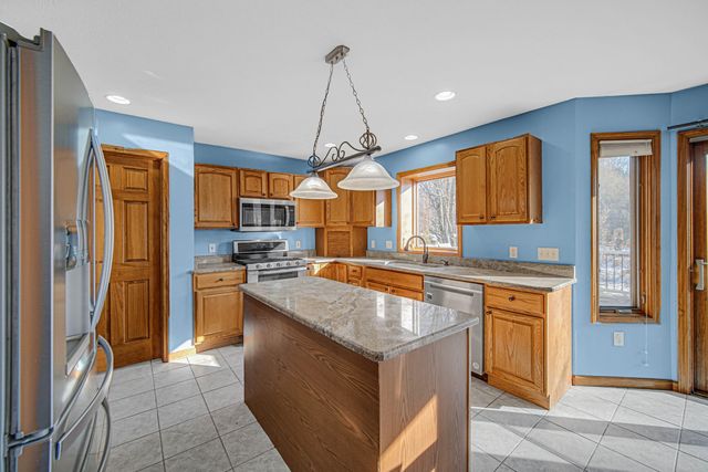 588 Mayapple Drive, Westville, IN 46391