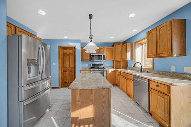 588 Mayapple Drive, Westville, IN 46391