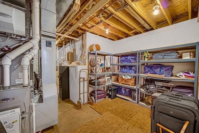 588 Mayapple Drive, Westville, IN 46391