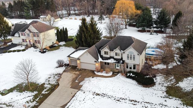 588 Mayapple Drive, Westville, IN 46391