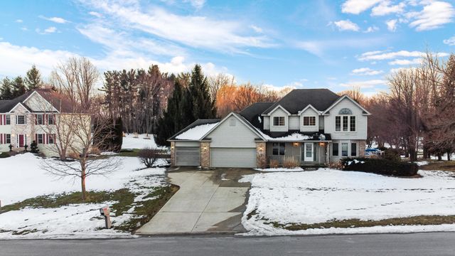 588 Mayapple Drive, Westville, IN 46391