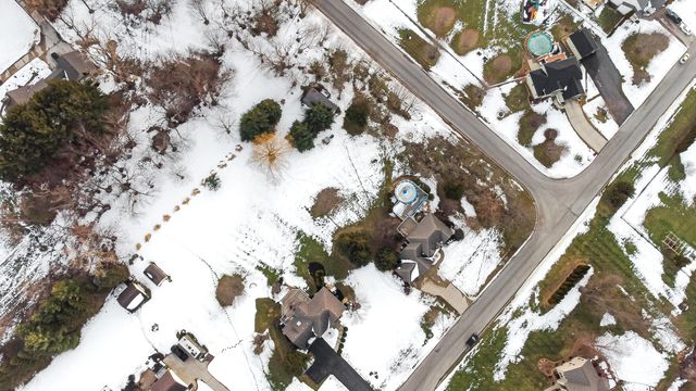 588 Mayapple Drive, Westville, IN 46391