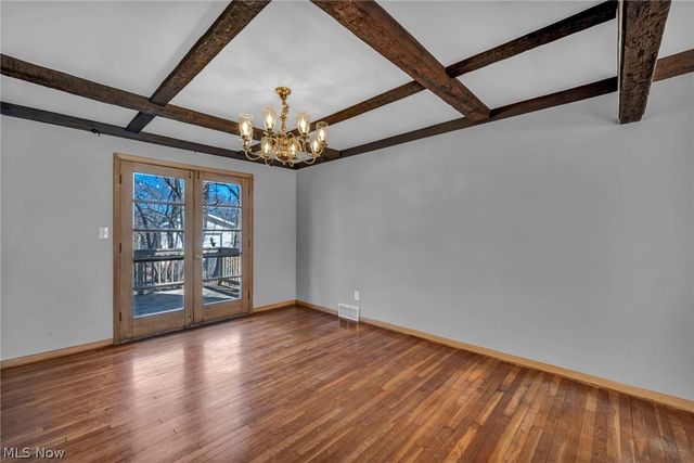 2463 Derbyshire Road, Cleveland Heights, OH 44106