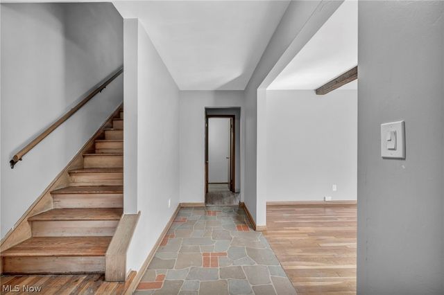 2463 Derbyshire Road, Cleveland Heights, OH 44106