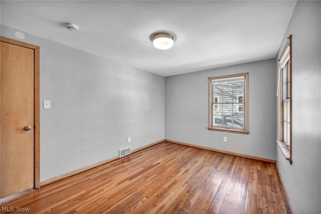 2463 Derbyshire Road, Cleveland Heights, OH 44106