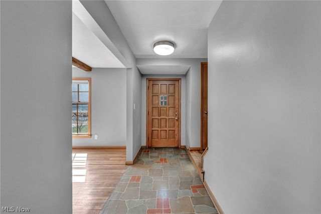 2463 Derbyshire Road, Cleveland Heights, OH 44106