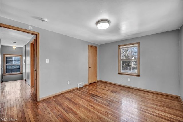 2463 Derbyshire Road, Cleveland Heights, OH 44106