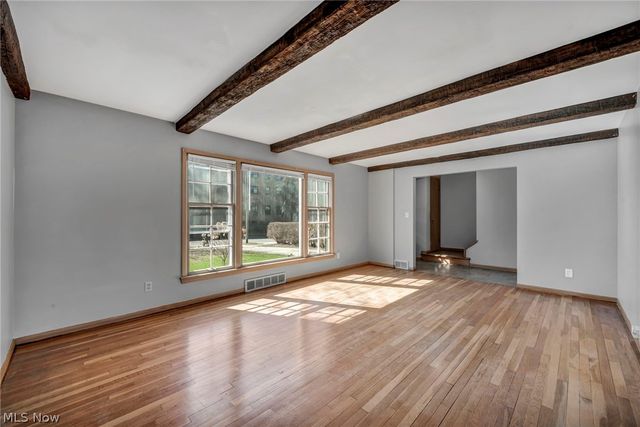 2463 Derbyshire Road, Cleveland Heights, OH 44106