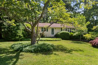96 Dogwood Lane, Groton, CT 06355