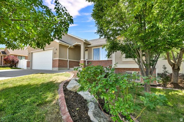 1111 S 2200 W, Syracuse, UT 84075