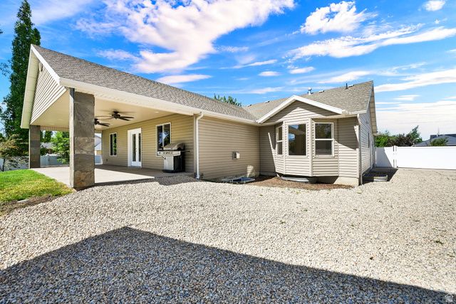 1111 S 2200 W, Syracuse, UT 84075