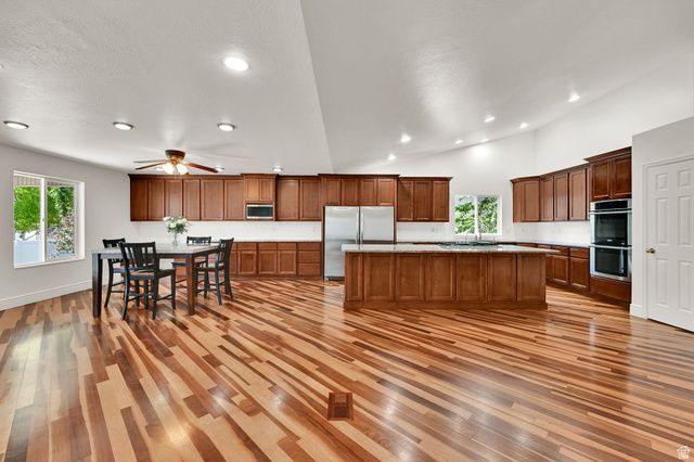 1111 S 2200 W, Syracuse, UT 84075