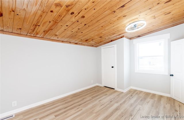 15801 Fry Road, Otisco, IN 47163