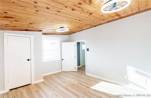 15801 Fry Road, Otisco, IN 47163