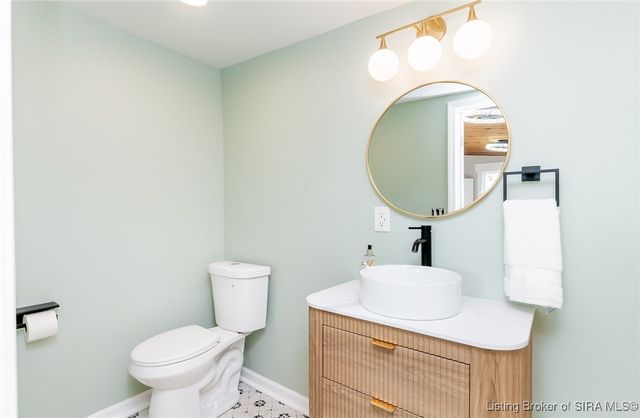 15801 Fry Road, Otisco, IN 47163