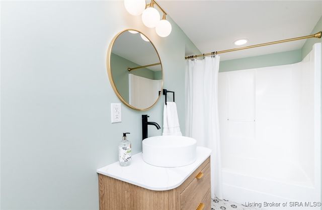 15801 Fry Road, Otisco, IN 47163