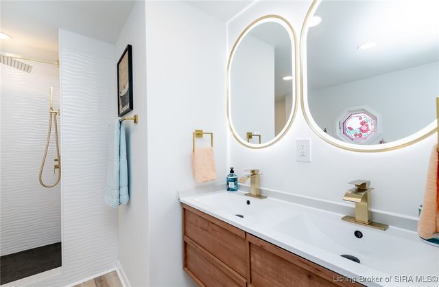 15801 Fry Road, Otisco, IN 47163