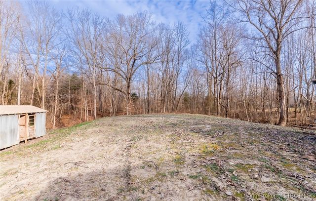 15801 Fry Road, Otisco, IN 47163