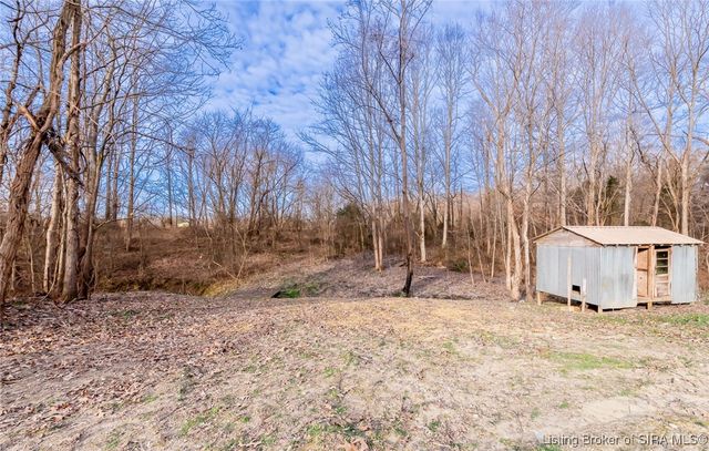 15801 Fry Road, Otisco, IN 47163