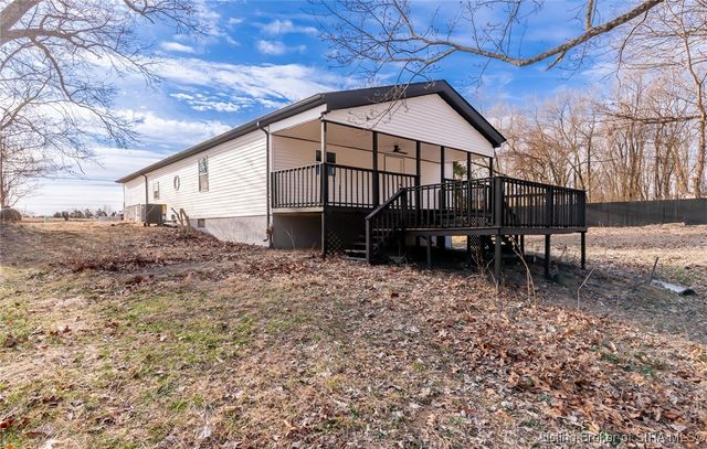 15801 Fry Road, Otisco, IN 47163