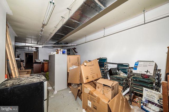 211 E HIGH ST, Pottstown, PA 19464