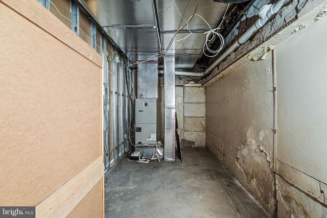 211 E HIGH ST, Pottstown, PA 19464