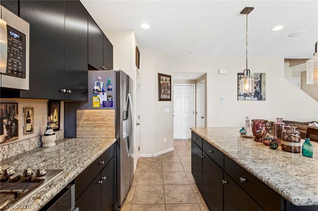 44 Moon Hill Drive, Henderson, NV 89011