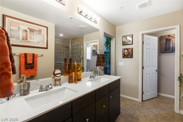 44 Moon Hill Drive, Henderson, NV 89011
