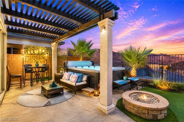 44 Moon Hill Drive, Henderson, NV 89011