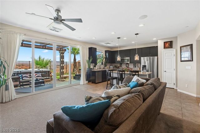 44 Moon Hill Drive, Henderson, NV 89011