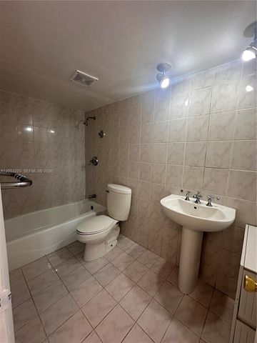 5325 SW 77th Court 107F, Miami, FL 33155
