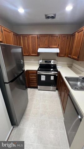 9324 GRAZING TER, Gaithersburg, MD 20886