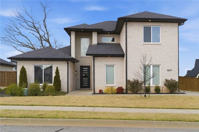 8605 W Migration Way, Bentonville, AR 72713