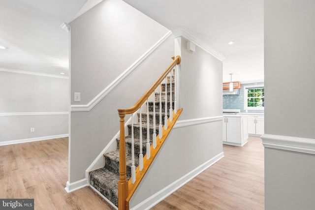 11928 APPLING VALLEY RD, Fairfax, VA 22030