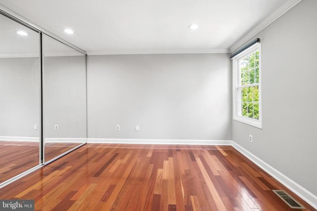 11928 APPLING VALLEY RD, Fairfax, VA 22030
