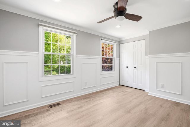 11928 APPLING VALLEY RD, Fairfax, VA 22030