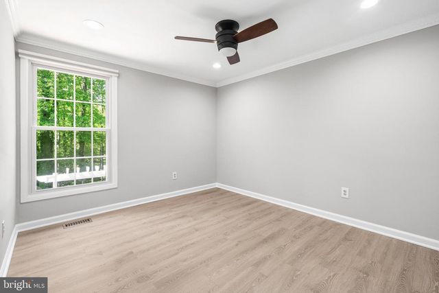 11928 APPLING VALLEY RD, Fairfax, VA 22030