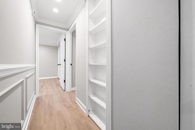 11928 APPLING VALLEY RD, Fairfax, VA 22030